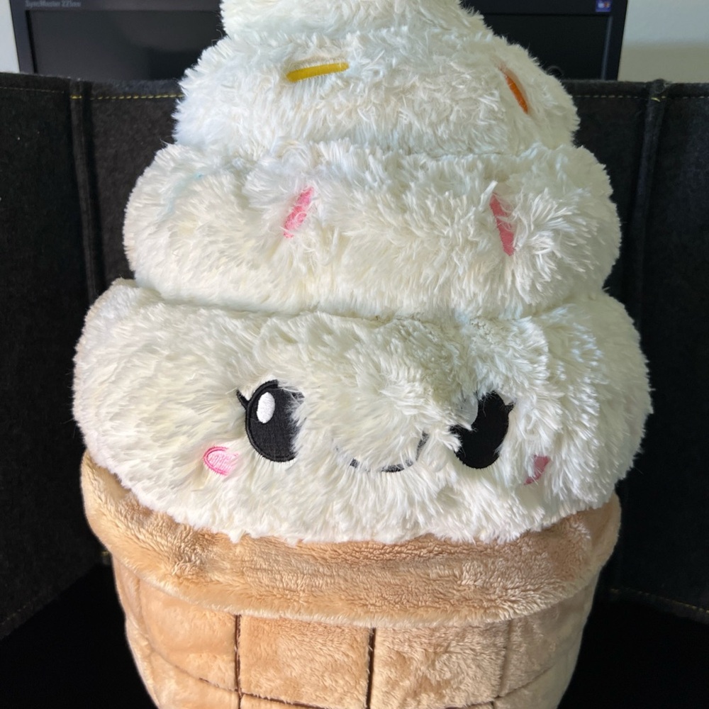 Rare Squishable Retired 18” Comfort Food Plush Vanilla Sprinkle‎ Ice Cream Cone